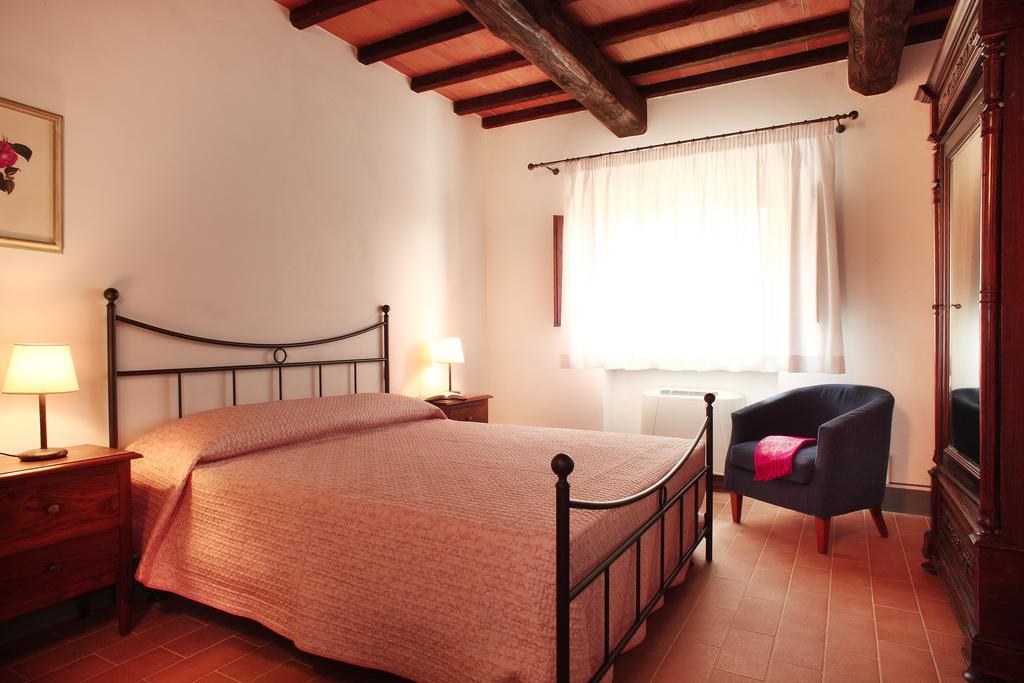 Agriturismo Il Poggione Монталчино Стая снимка